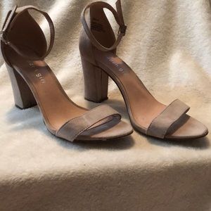 Tan heels
